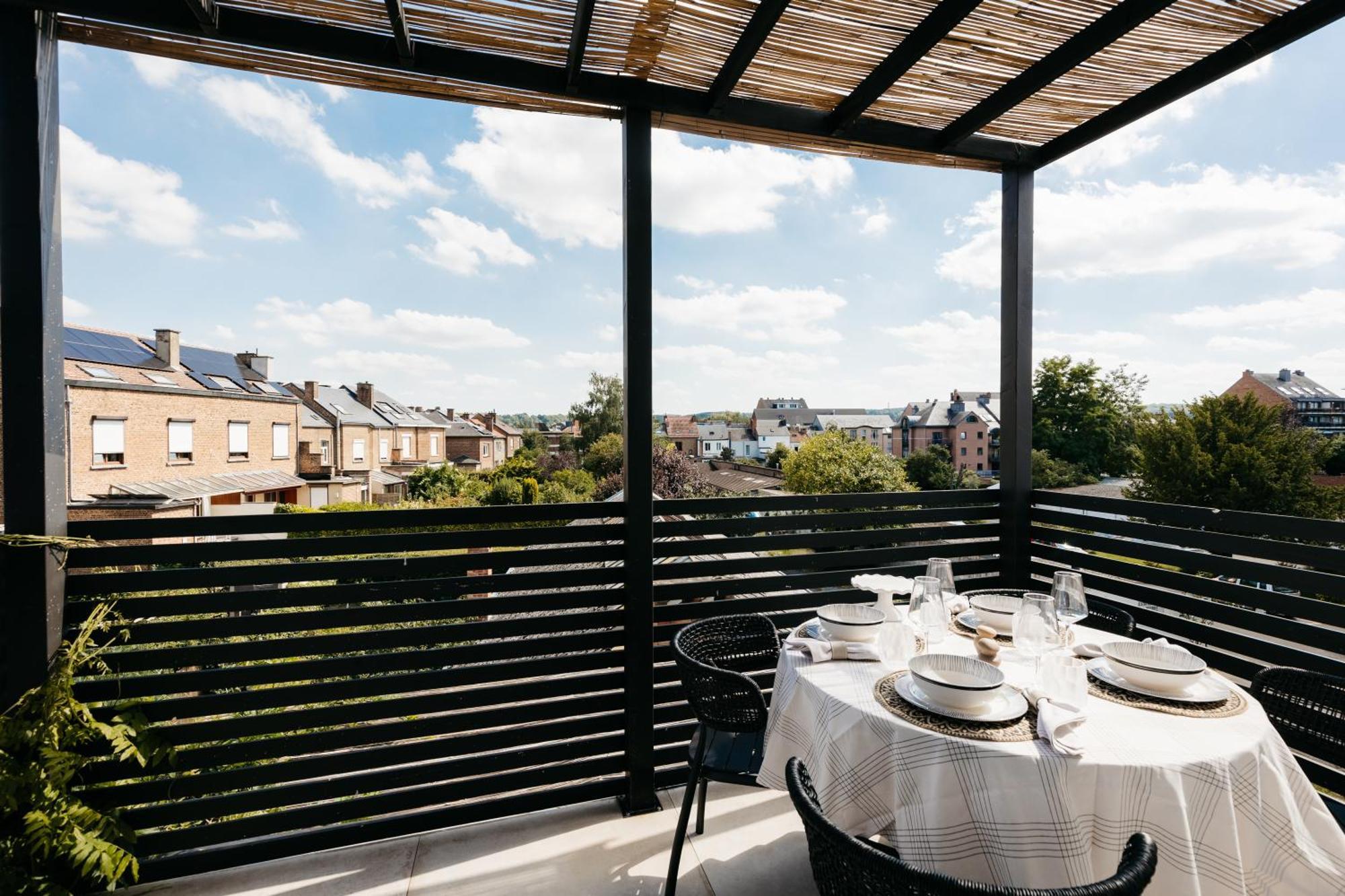 The Edgewater Suites - Skyline Namur Exterior photo
